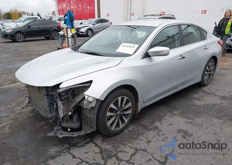 2017 Nissan Altima 2.5 Sv z USA, uszkodzony, nr VIN 1N4AL3AP3HC269280